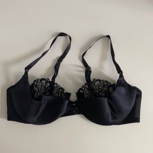 Victoria Secret Bra Size 34B